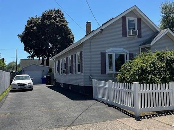 2nd image of 217 Evergreen St
