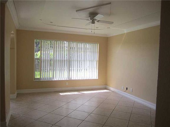 4th image of 8107 NW 71st Ave