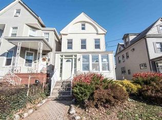 33 W 43rd St, Bayonne, NJ 07002