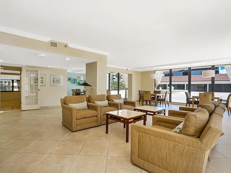 4000 N Ocean Dr #2004 — Photo 44