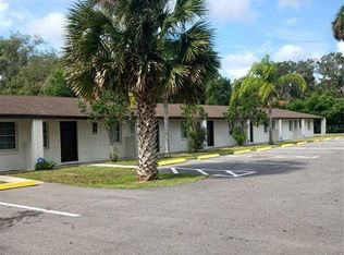 16220 Wallace St #6, Umatilla, FL 32784