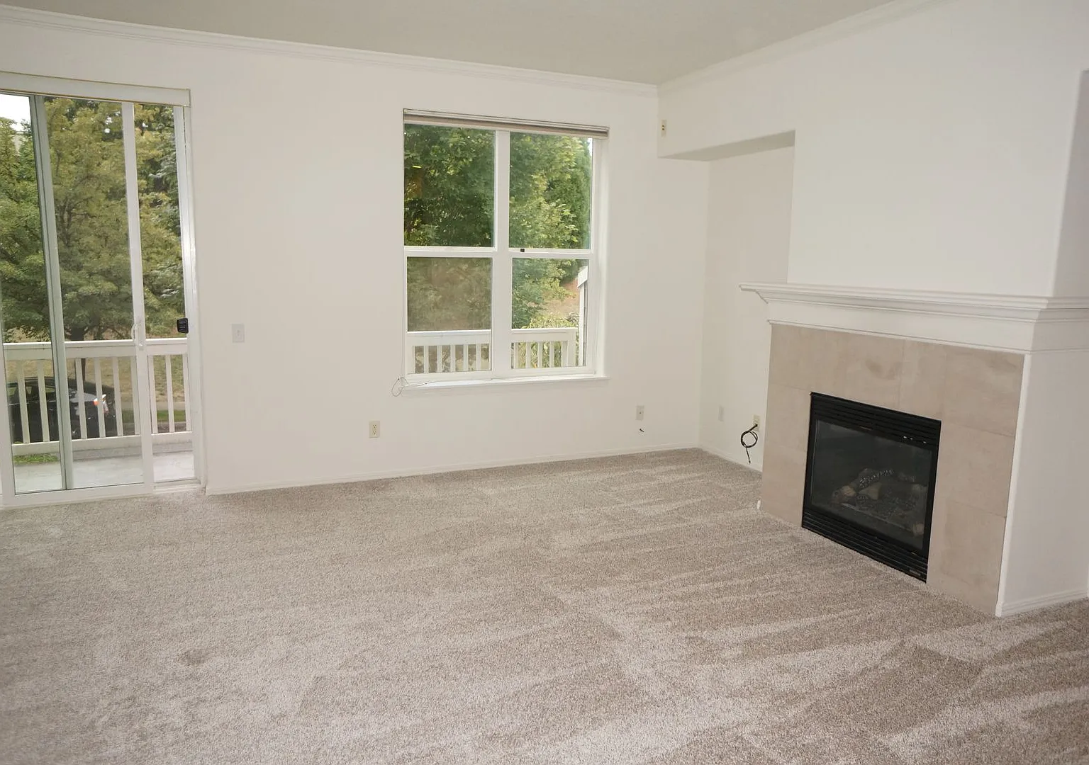 Beautiful NW Forest Heights 3 bedroom 3 bathroom Rowhouse — Photo 4