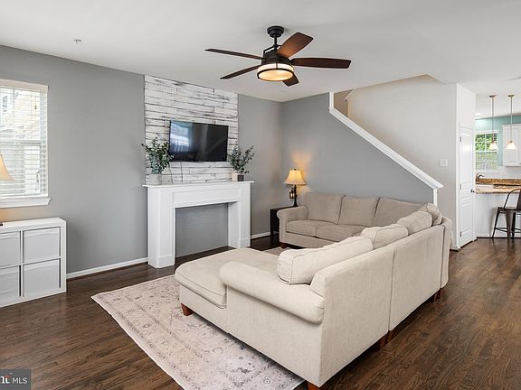 2nd image of 8404 Stansbury Lake Dr