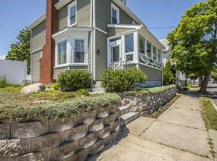 3 Devoll St, New Bedford, MA 02740