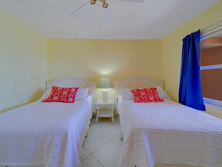 16450 Gulf Blvd #564 — Photo 40
