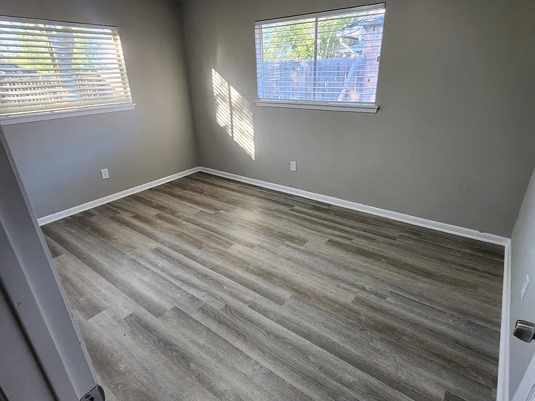 6741 Heavens Gate Dr — Photo 7