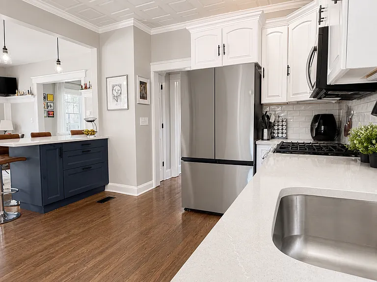 25 E Summit St — Photo 16