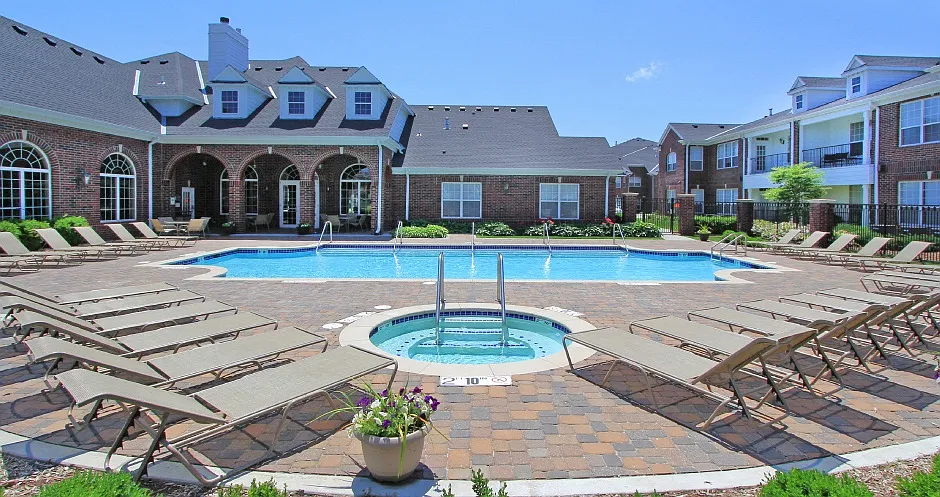 Rockledge Oaks Apartments — Photo 4