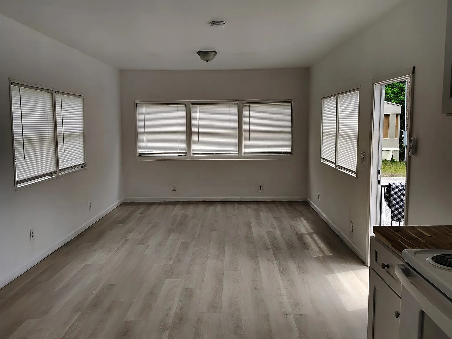 Country Manor Ln, Elberton — Photo 2