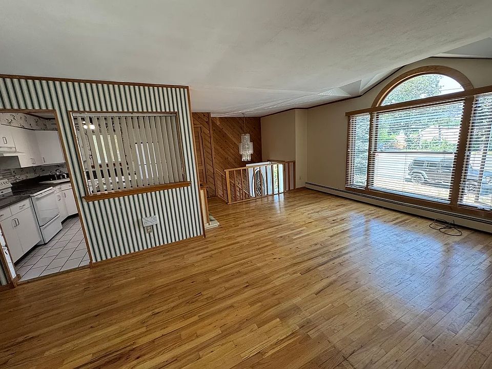 1st image of 2794 Ocean Ave Floor 2