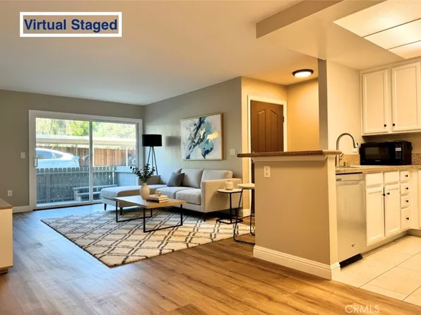 432 Edgehill Ln Unit 95, Oceanside, CA 92054