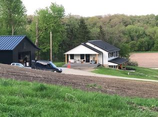 31645 Clark Valley Trl, Cannon Falls, MN 55009
