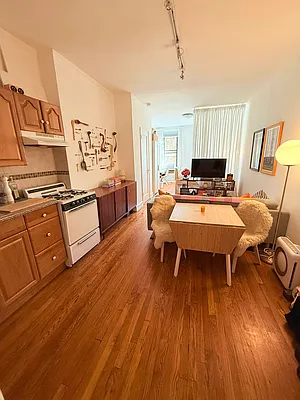 Rented by Oxford Property Group | media 1