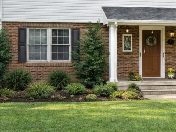 (undisclosed Address), Knoxville, TN 37923