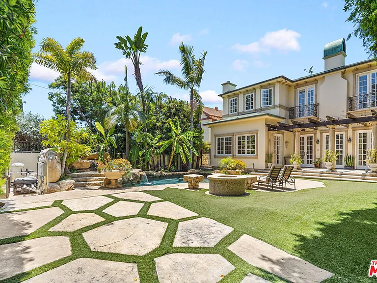 314 N Palm Dr — Photo 43