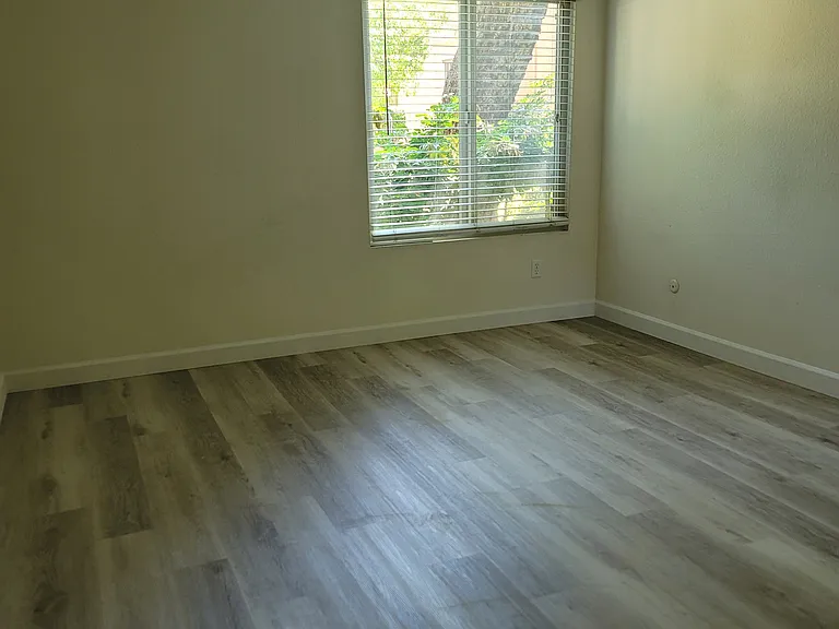6070 Rancho Mission Rd — Photo 7