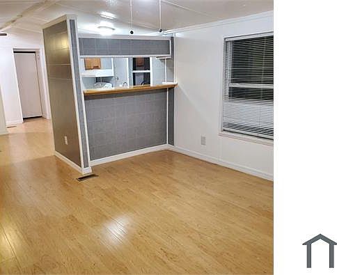 5th image of 415 Lee St #415