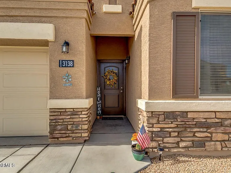 3138 N 303rd Dr — Photo 4