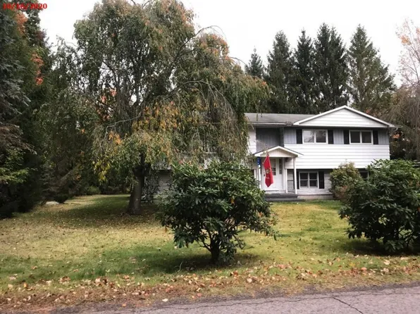 236 Burma Rd, Mountain Top, PA 18707