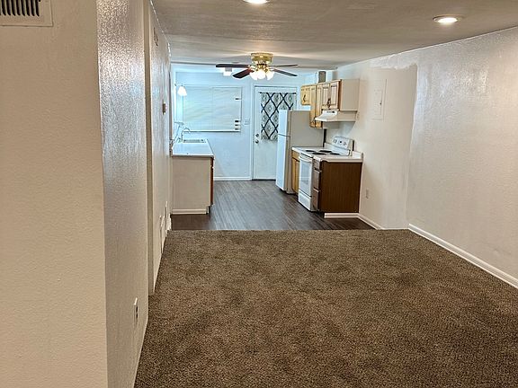 4th image of 212 E Portland Ave #1/2