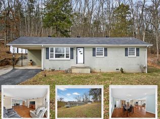 402 S Hillcrest Dr, Livingston, TN 38570