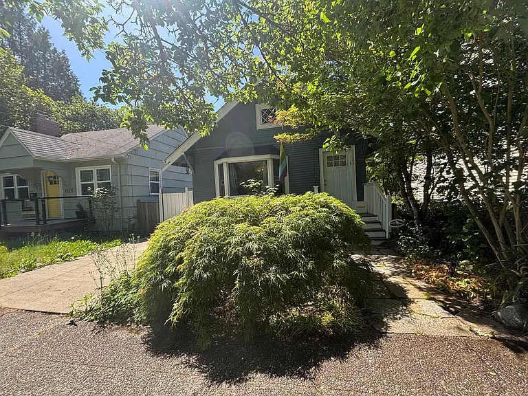 3521 S Ferdinand St — Photo 2