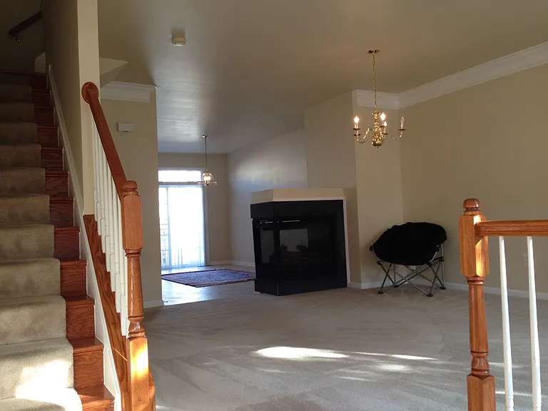 4665 Carisbrooke Ln — Photo 2