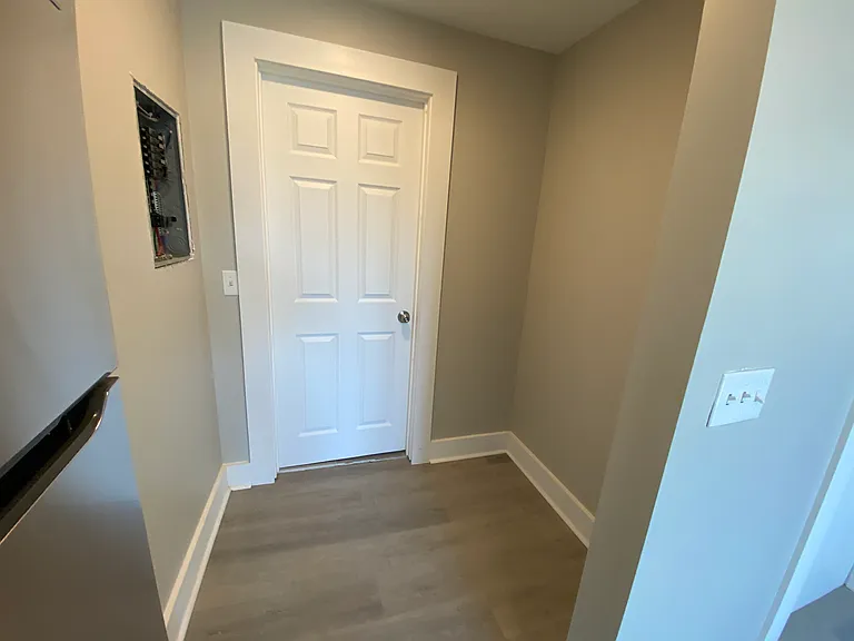 1542 Victoria Ave #5 — Photo 10