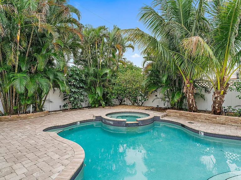 460 Sunrise Way — Photo 52