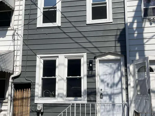 814 Division St, Trenton, NJ 08611