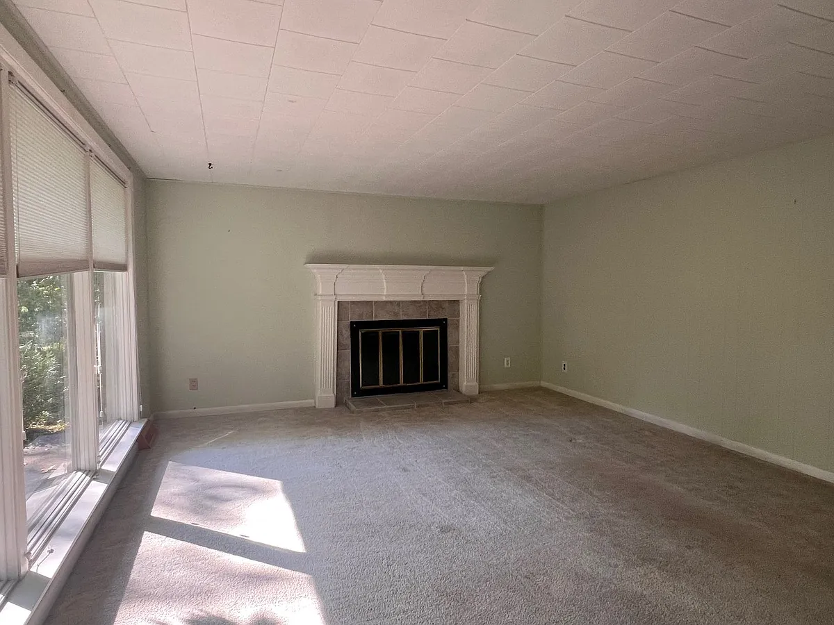 Building Photo - 4242 W Beech Ln