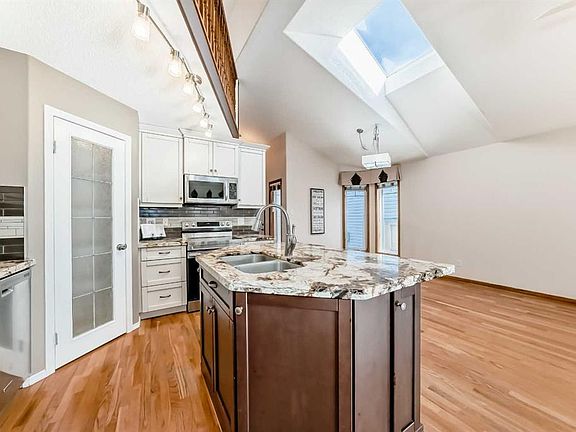 4th image of 110 N Somerglen Rd SW