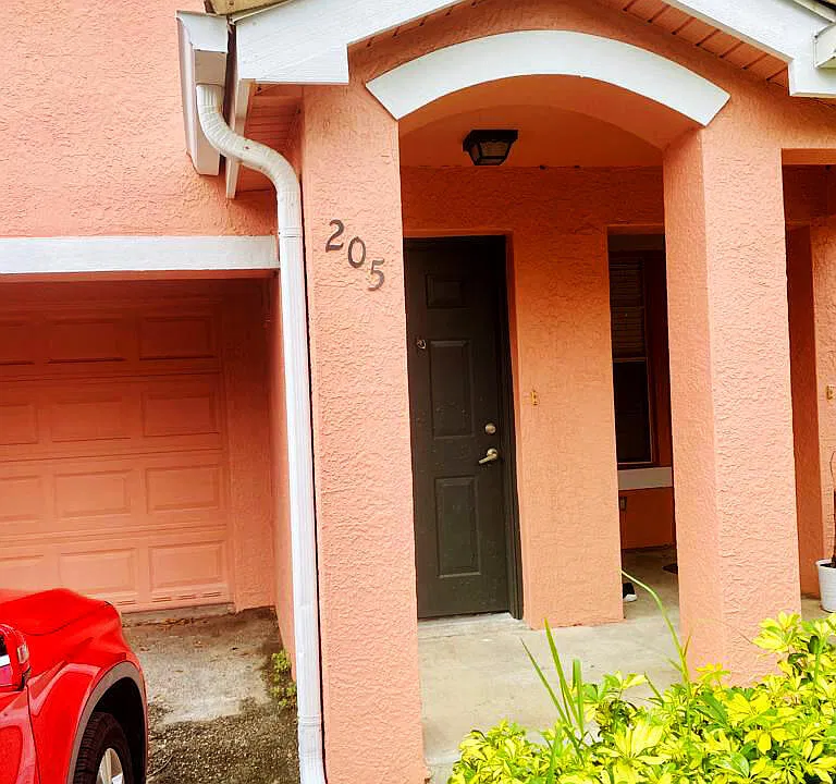 100 SW Peacock Blvd #1-205