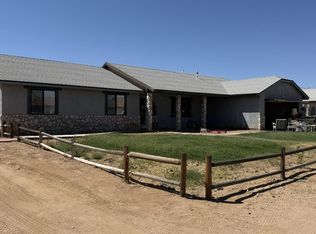 22557 Ojai Rd, Apple Valley, CA 92308