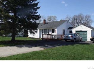 5454 Berg Rd, Buffalo, NY 14218