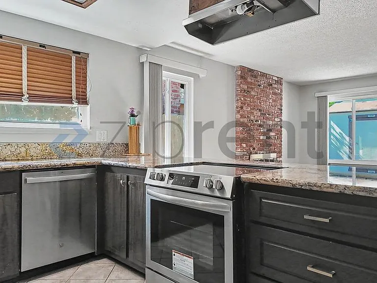 9517 Helio Dr #9517 — Photo 13