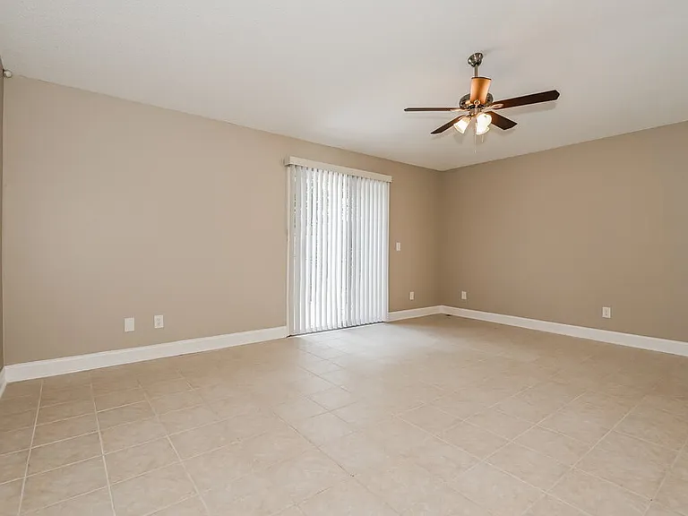 12325 Mastin Cove Rd — Photo 4
