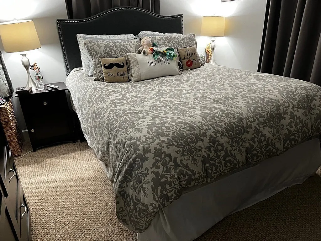 2 bed, 1.0 bath, 715 sqft, $2,100 — Photo 2