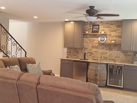 3rd image of 6113 Bandolero Dr