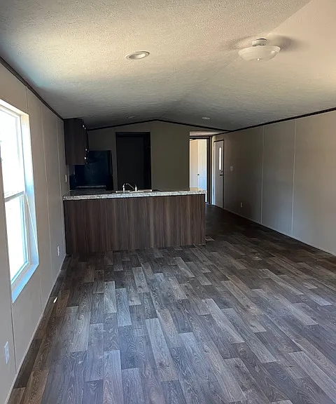 115 Aubry Dr — Photo 4
