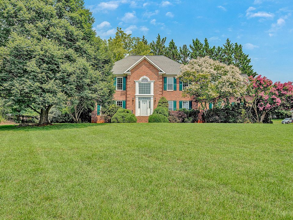1840 Mountain View Rd, Vinton, VA 24179 | MLS #929410 | Zillow