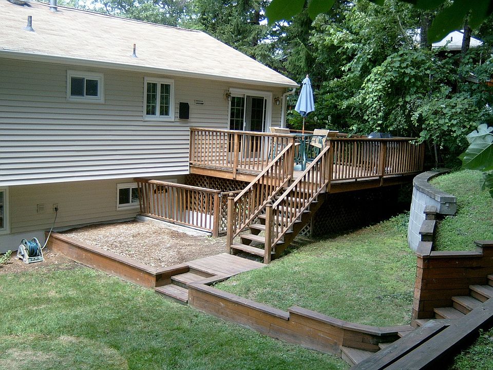 2nd image of 430 Wildwood Rd