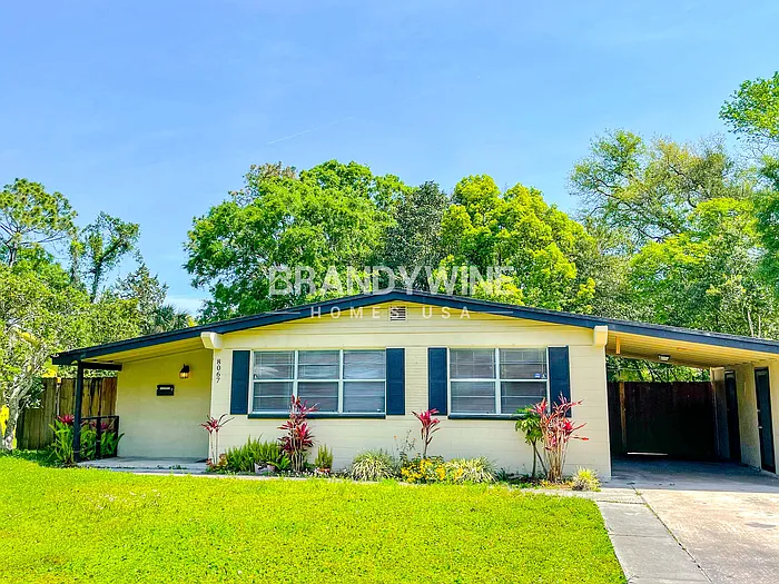 8067 Santillo Dr — Photo 2