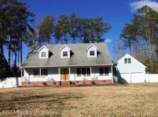 344 Skipjack Ln, Cobbs Creek, VA 23035