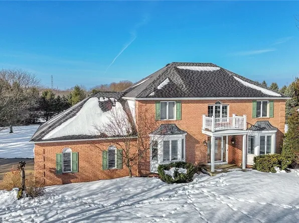 2478 Eldridge Rd, East Aurora, NY 14052