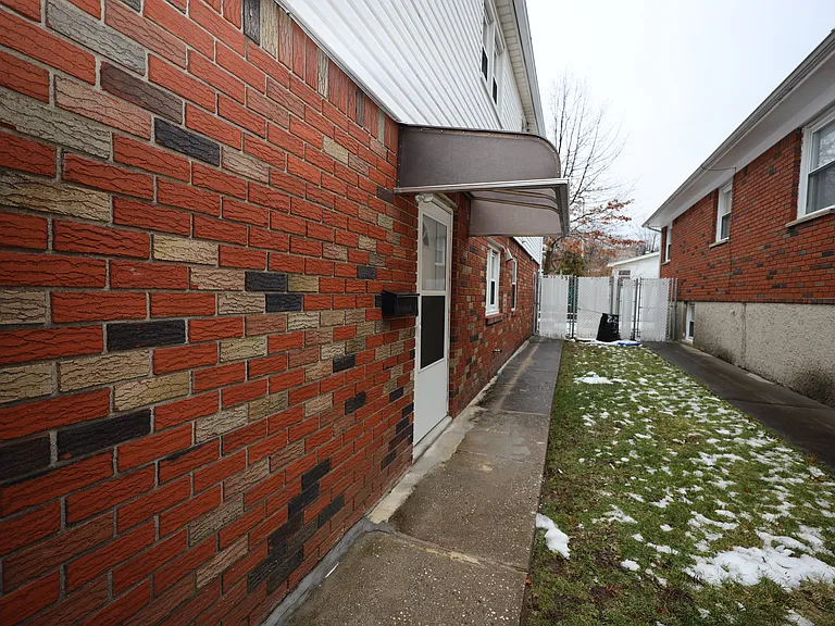 522 Tysens Ln #1F — Photo 4