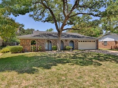 2614 Bent Tree Ln, Arlington, TX, 76016