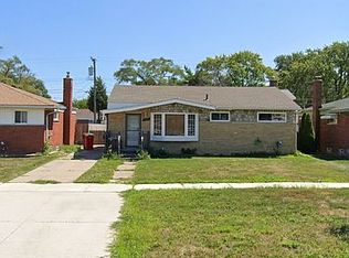 24814 Kelly Rd, Eastpointe, MI 48021