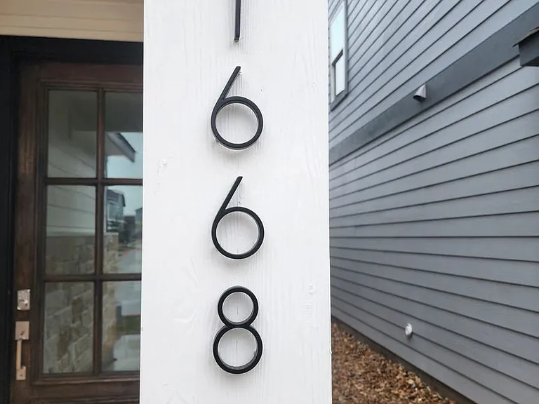 1668 Coral Sunrise Trl — Photo 2