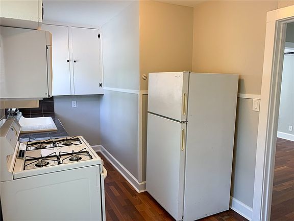 5th image of 505 Zennia St #A